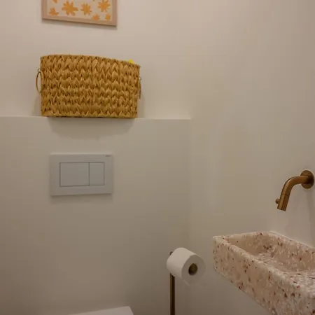 Turtle Beach, * Ostend