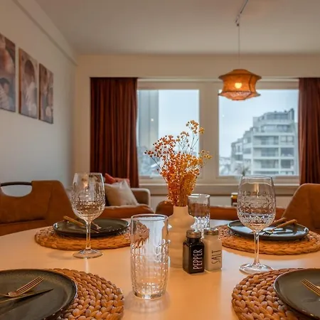 Turtle Beach, * Ostend